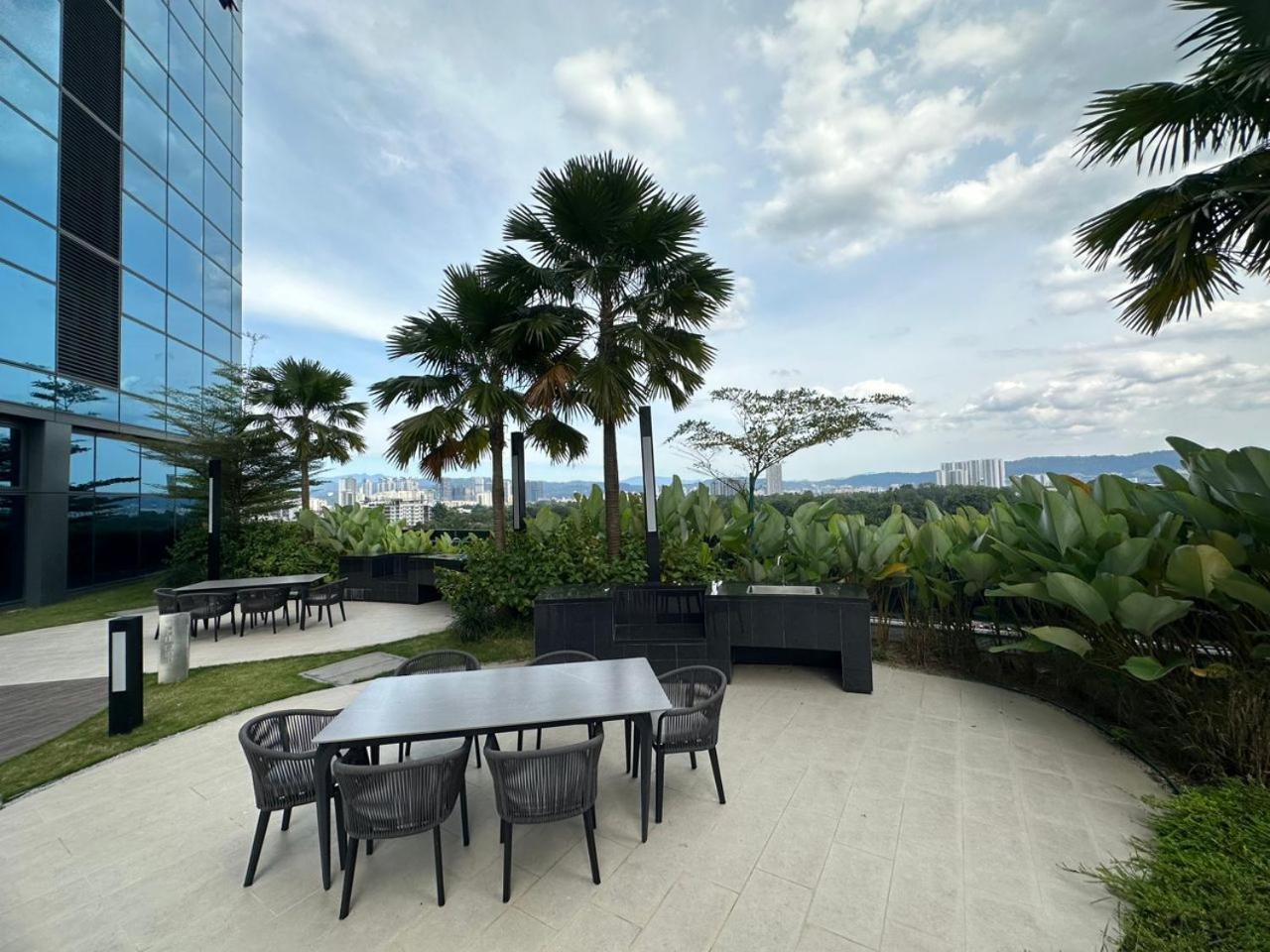 Eaton Residences Klcc By Perkasa Ikon クアラルンプール エクステリア 写真