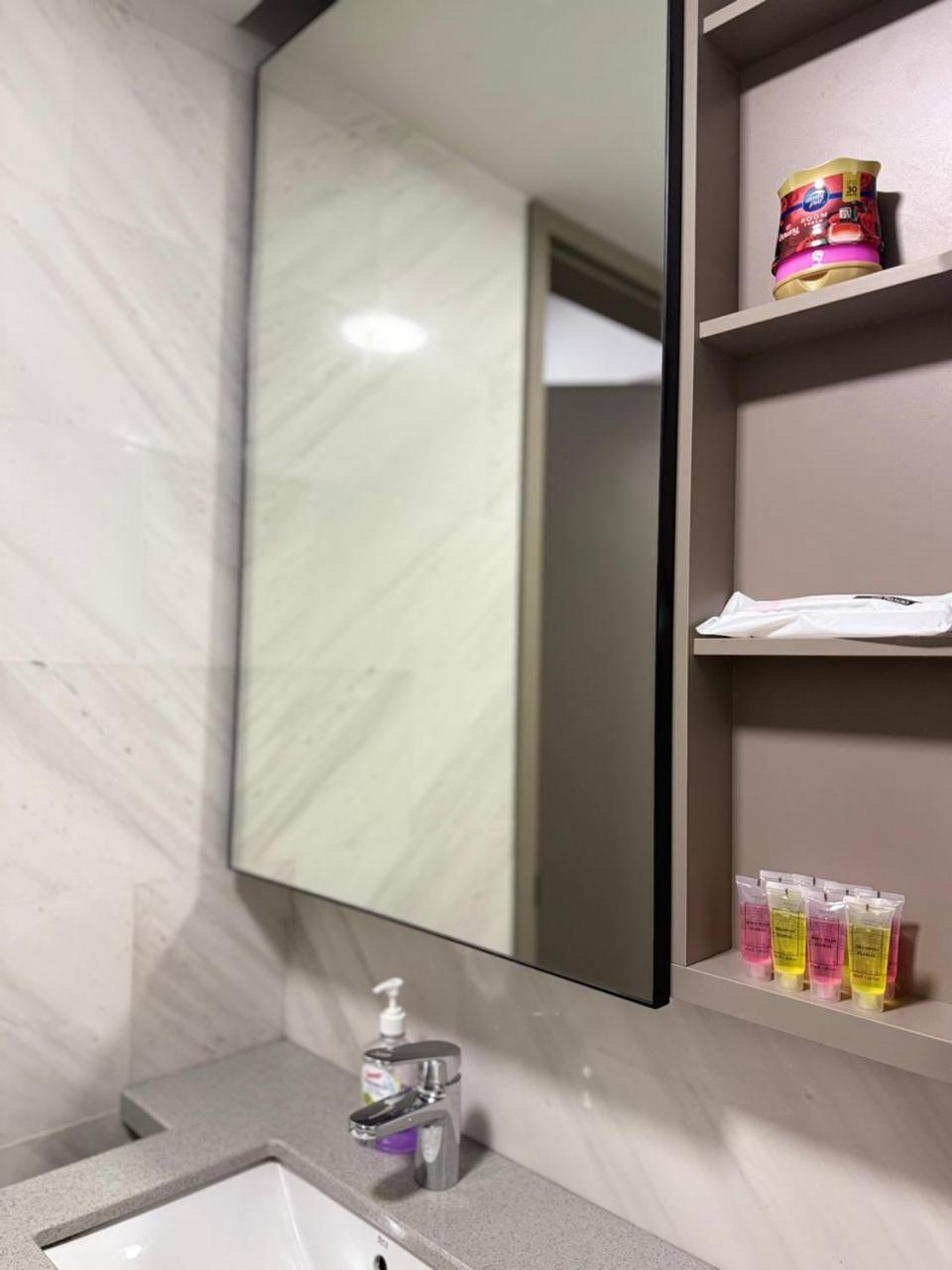 Eaton Residences Klcc By Perkasa Ikon クアラルンプール 部屋 写真